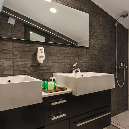 Magus Hotel 4*