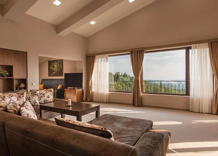 Ξενοδοχείο Magus 4*